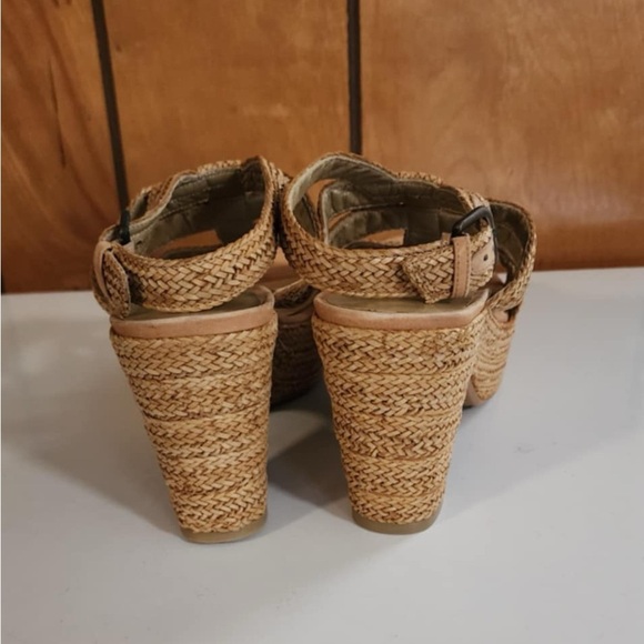 Stuart Weitzman Women’s Size 9 Weavit Platform Sandals EUC** - Picture 7 of 9